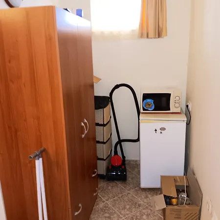 Rutland Bay Apartment