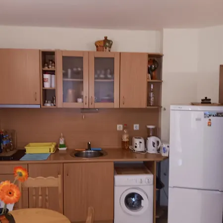 Rutland Bay Apartment